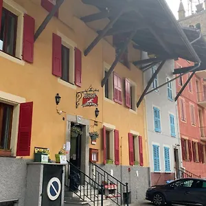 hotel-du-cheval-blanc-barcelonnette.fr-provencehotel.com/